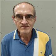 soy docente de matemáticas y física, graduado como Licenciadoen Matematicas y Fisica de la Universidad de Antioquia